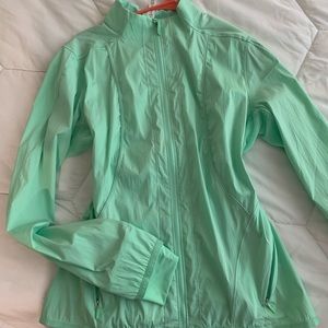 Lululemon jacket 🍋